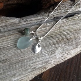 06_Sea stone and heart pendant